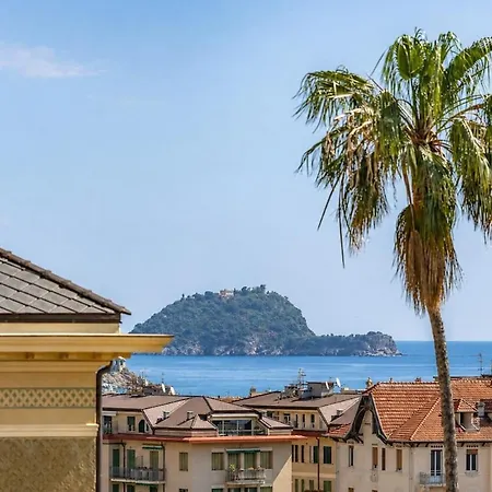 Le Bijou - Sea View, Garage, 8-min Walk To * Αλάσιο